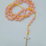 ATCP21-11-1047-ROSE-ROSARY-WITH-SILVER-CROSS-PRINT-A27